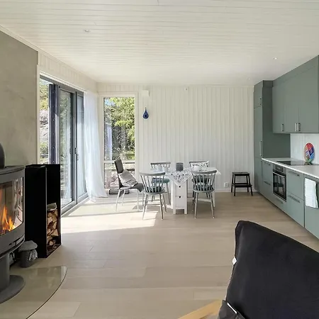 Stunning In With Kitchen *